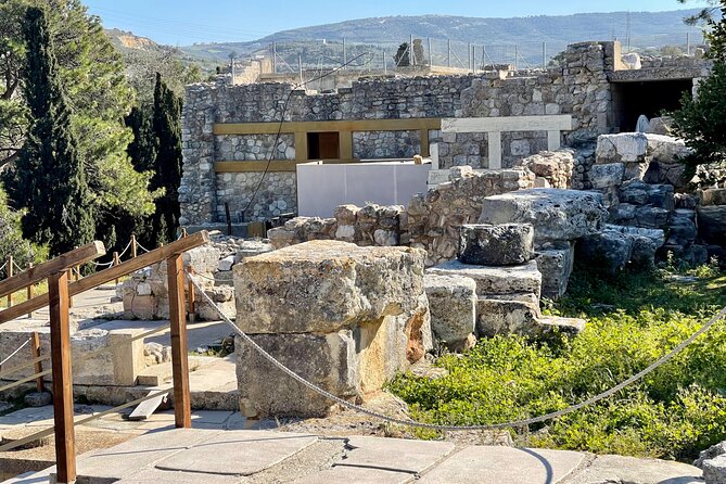 Knossos & Lassithi Private Tour–Discover Zeus’s Land with a Local - Kera Kardiotissa Monastery Pass-By: Cypress, Icon, and Quiet Power
