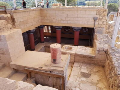 Knossos Palace and Pottery experience. Excursion Safari