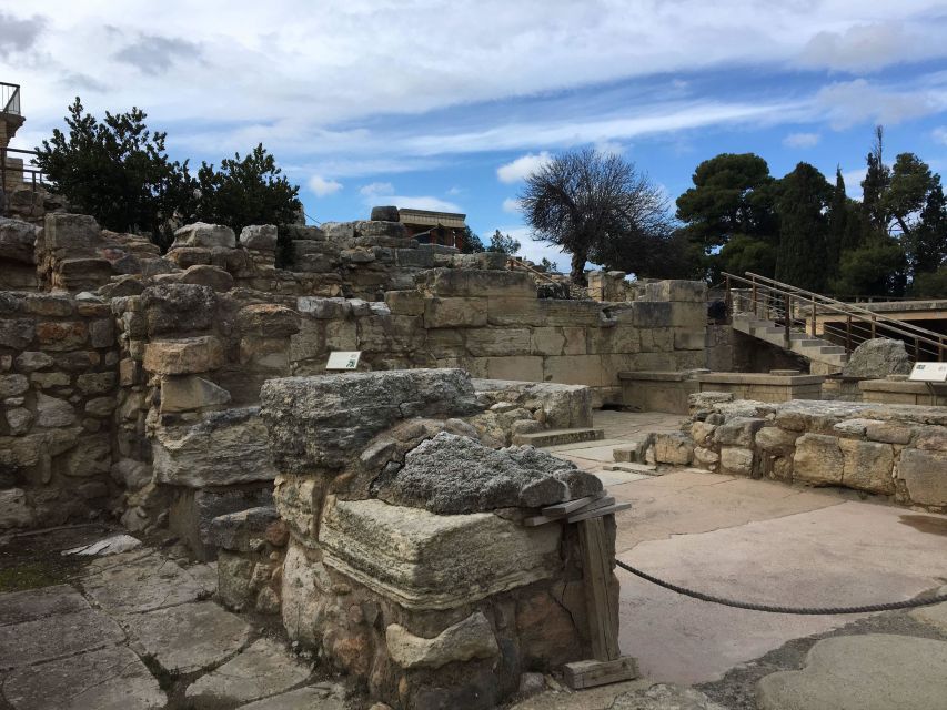 Knossos Palace & Archaeological Museum Private Tour - The myth of the Labyrinth, explained in real place-time