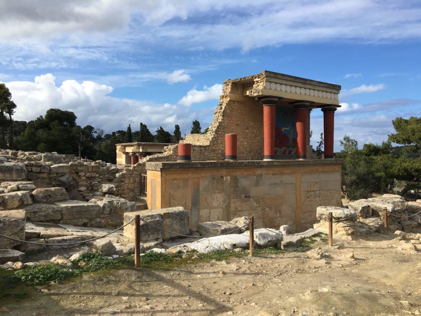 Knossos Palace & Archaeological Museum Private Tour - Should you book the Knossos Palace & Heraklion Museum private tour?
