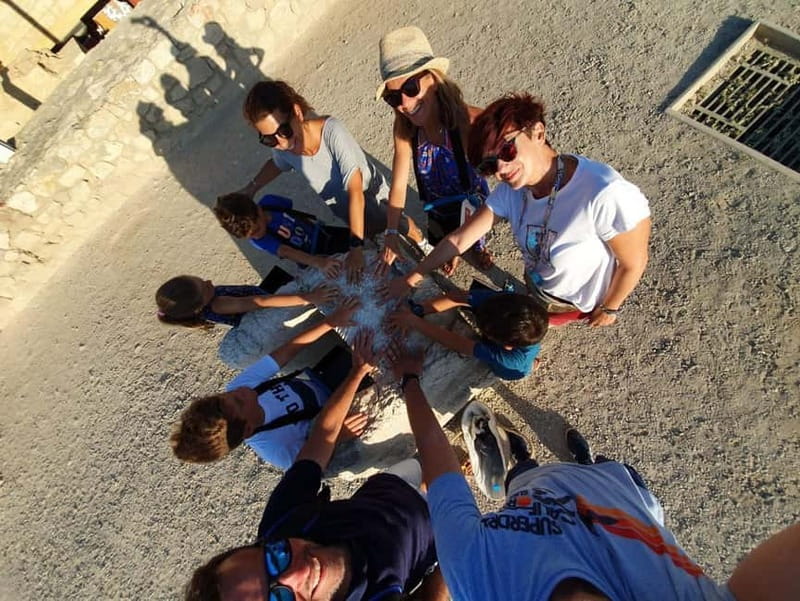 Knossos Palace: Family-friendly Mythology Tour - The Labyrinth Myth, Theseus, and the iPad Reconstruction Trick