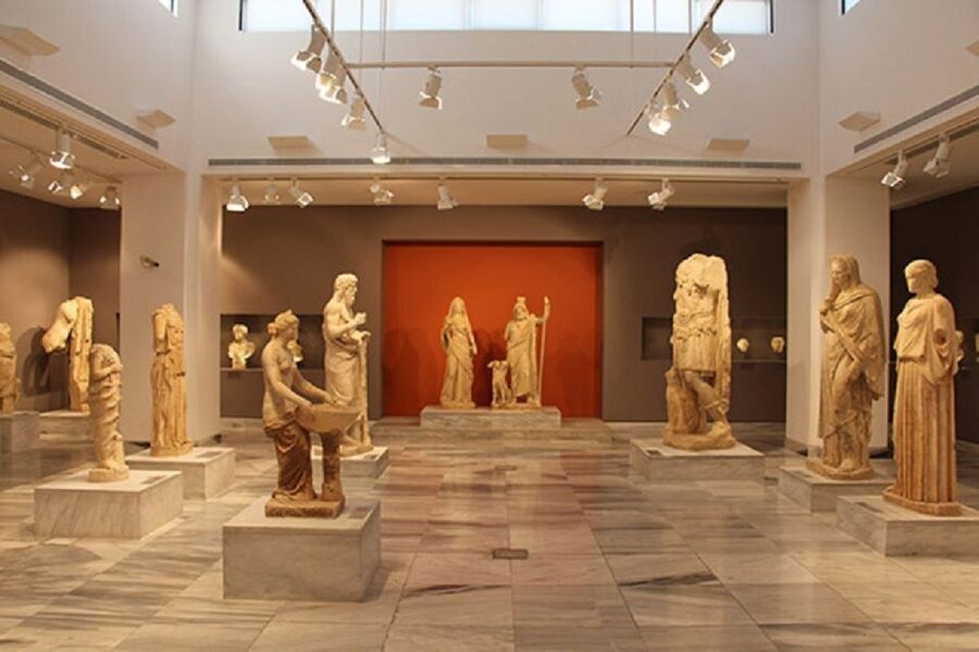 Knossos Palace & Heraklion City –Full-Day Tour from Rethymno - Heraklion Archaeological Museum: The Place That Makes Knossos Click