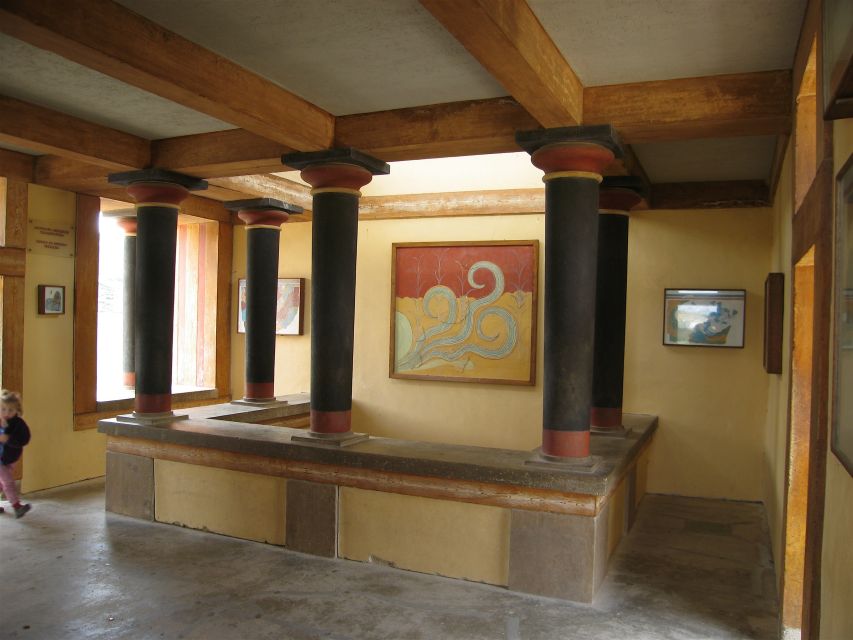 Knossos Palace & Heraklion Full-Day Tour from Rethymno Areas - From Rethymno to Knossos, by modern coach