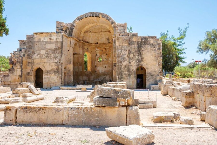 Knossos Palace & Heraklion Full-Day Tour from Rethymno Areas - Heraklion city time: shopping, snacks, and the Venetian harbor vibe