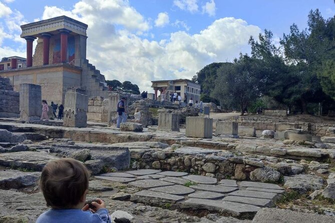 Knossos Palace Museum and Heraklion City Private Tour - Stop 1, Knossos Palace site: myths, layout, and what you’ll notice