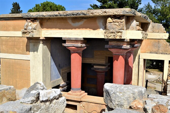 Knossos Palace, Museum & Rethymno city Private Tour from Chania - Heraklion Archaeological Museum: your indoor anchor in 1 hour