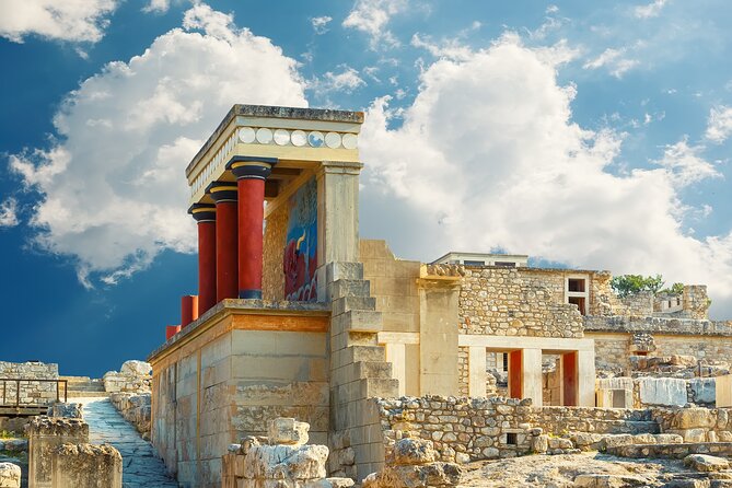 Knossos Palace of Crete with transportation 7h tour - Price and value for a private group of up to 3