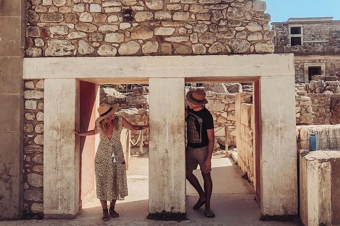 Minoan Crete from 3.000 BC: Knossos Palace & Museum with Wineries from Heraklion - Heraklion time with restaurant help, not just free time