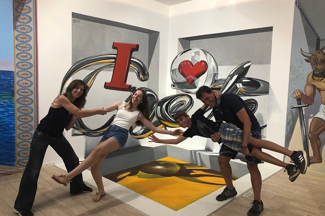Minoans World 3D Museum & 9D Cinema - Family-Friendly Setup: Under-12 Discounts and Keeping Everyone Happy