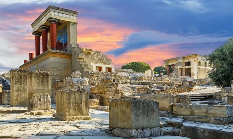Myths of Knossos: Private Day Trip from Chania - Chania to Knossos, and why private time matters