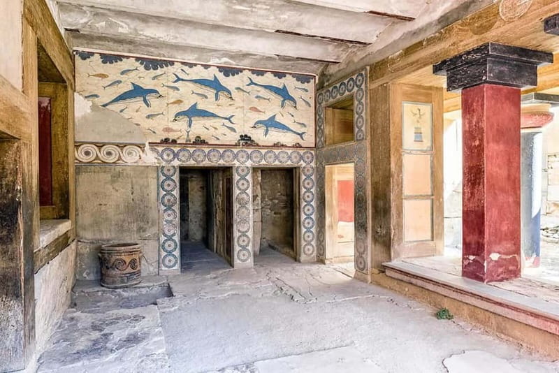 Myths of Knossos: Private Day Trip from Chania - The Heraklion break and photo stop, how to use the time well