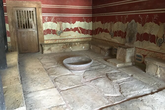 Palace of Knossos Small Group VIP Tour - Your 1 hour 30 minute plan: what you’ll do and what you’ll miss