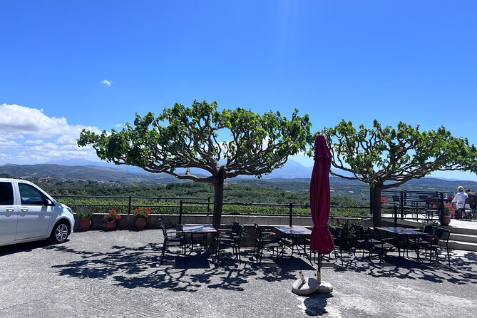 Premium Cretan Olive Oil Tasting, Wine, Raki and Local Food Tour - Stop 3 at Stironas: traditional raki in a kazani, with snacks
