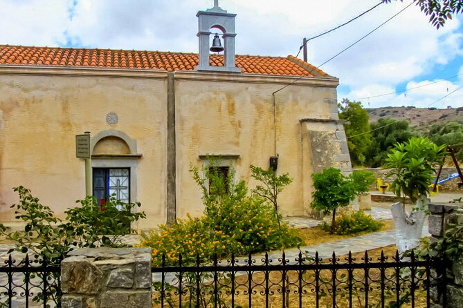 Private 6.5h shore tour to Eastern Crete from Heraklion - Helen/Eleni and why the guide changes your whole day