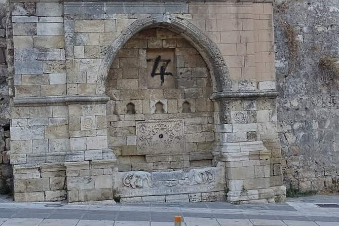 Private Guided Tour-Heraklion Highlights & Historical Places - Heraklion Archaeological Museum: the must-do hour