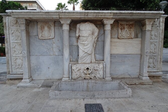 Private Guided Tour-Heraklion Highlights & Historical Places - Morosini Fountain in Lion’s Square, plus included coffee