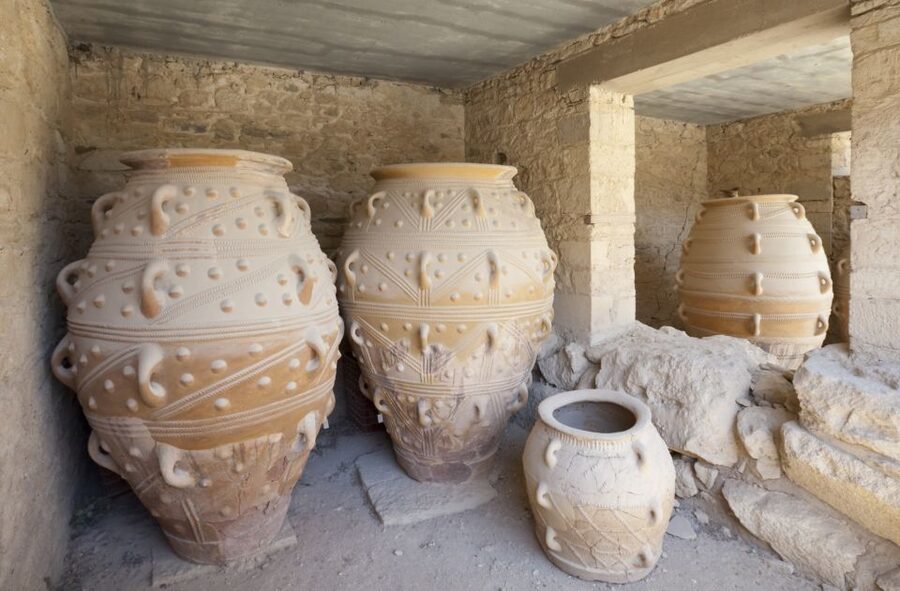 Private Knossos Skip The Line Tour inc. lunch & wine tasting - Entering the Palace of Knossos: myths plus real architecture