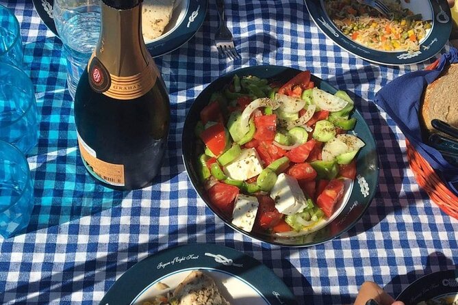 Private luxury Escape Sailing, Snorkel and Lunch Cruise - Zeus’s Island Route and the Swim-Focused Timing