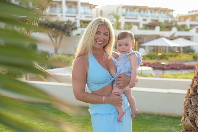 Private Photoshoot In Analipsi - Analipsi Beach and the practical reality of meeting there