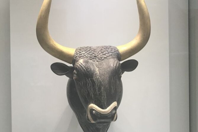Private tour: Archeological Museum of Heraklion and City tour - Private tour value: what you gain with a licensed guide