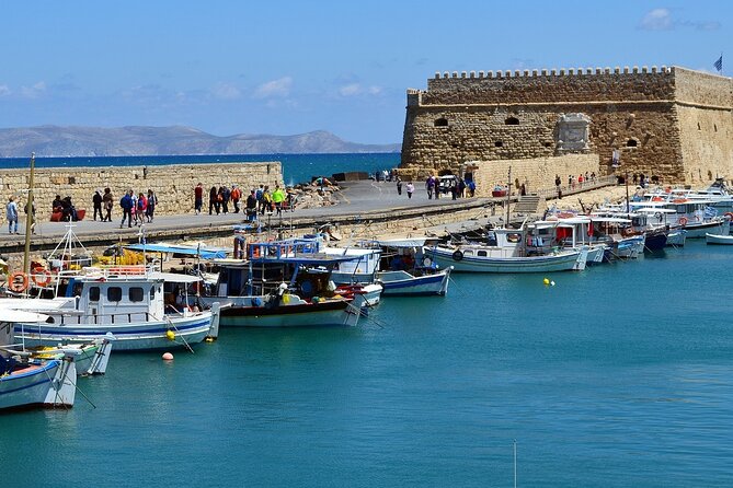 Private Tour Knossos Palace-Archaeological Museum-Heraklion Town - What you get for $830.84 per group, up to 4
