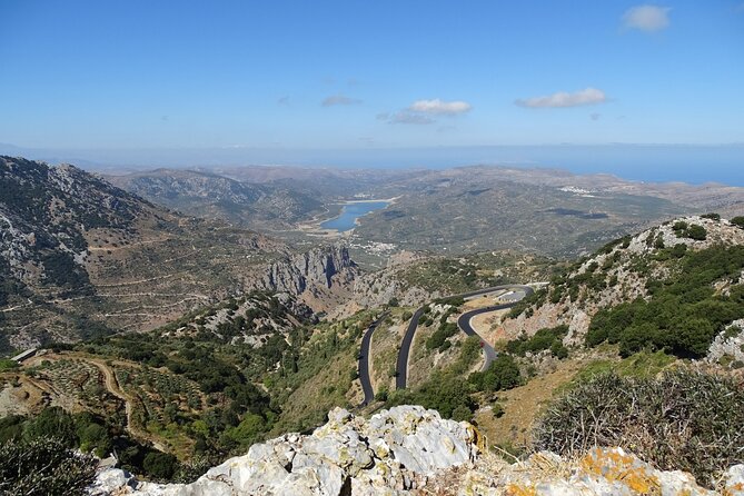 Private Tour-Knossos Palace Zeus Cave Olive Oil Mill & Wine - Windmills of the Lasithi Plateau and Tzermiado: views plus a short walk that breaks up the drive
