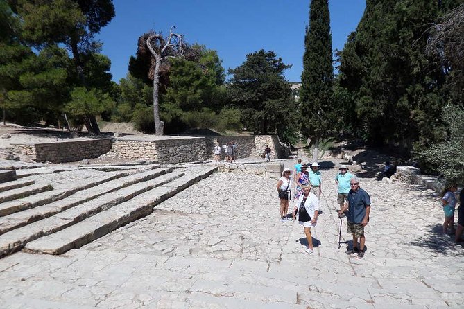 Private Tour to Knossos and Archaeological Museum or Shopping from Heraklion - Who This Private Tour Fits Best