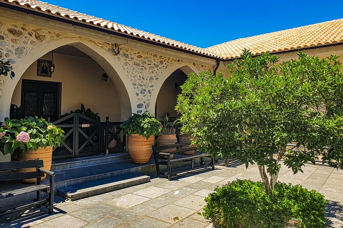 Private Tour to Knossos Palace and Lassithi Plateau from Elounda - Restaurant Tzanakis Michael break: comfort food without overplanning