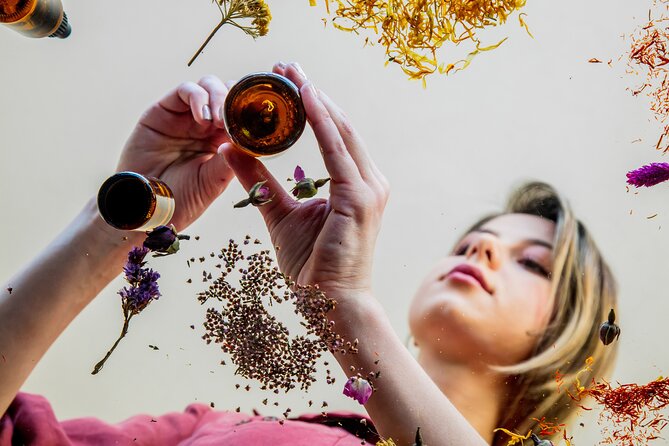 PRIVATE Workshop ESSENTIAL OILS & OLIVE OIL Factory with TASTING - How the Private Format Changes the Day