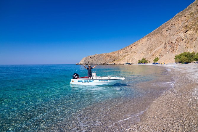 RENT A BOAT 5,5m - 30hp LICENSE FREE Chora Sfakion, Sfakia - Who this boat rental suits best in Crete, and who should think twice