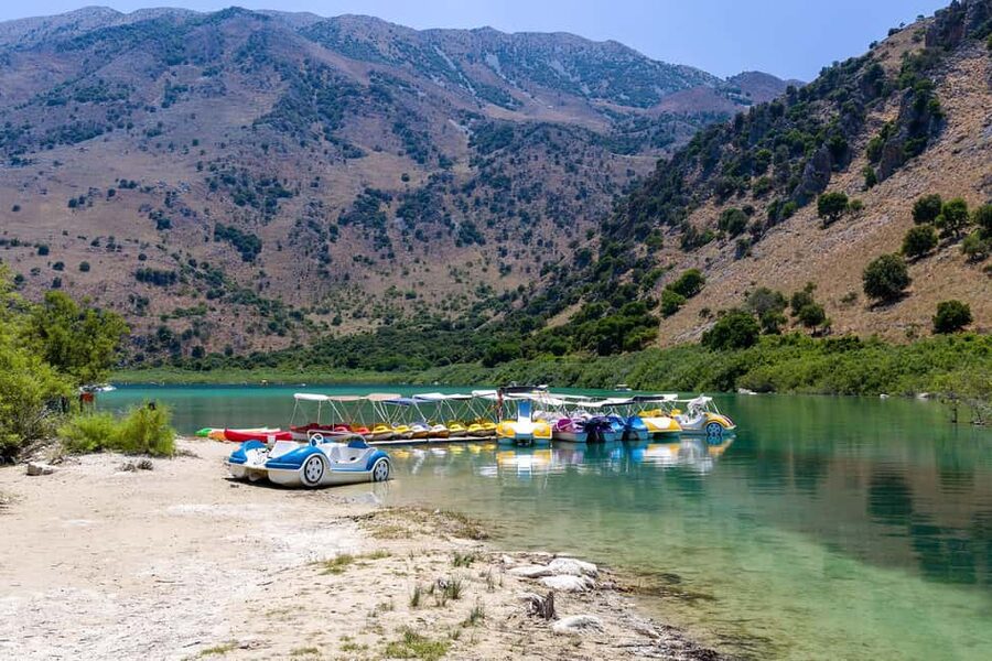Rethymno Bali & Panormo: Chania Old Town & Kournas Lake Trip - Lake Kournas: the only natural freshwater lake break in Crete