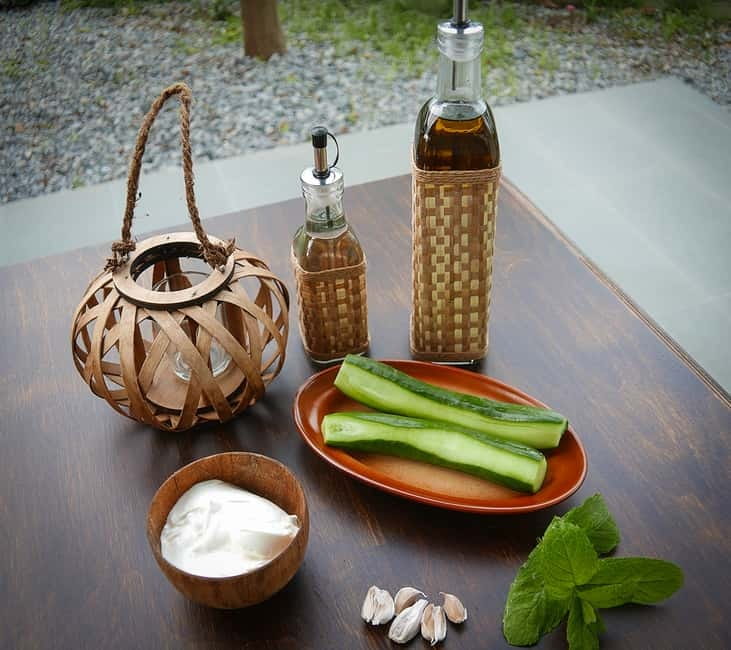 Rethymno: Chrysoula's Cretan Home Cooking Lessons - Starters you’ll actually assemble: dakos, tzatziki, and Greek salad
