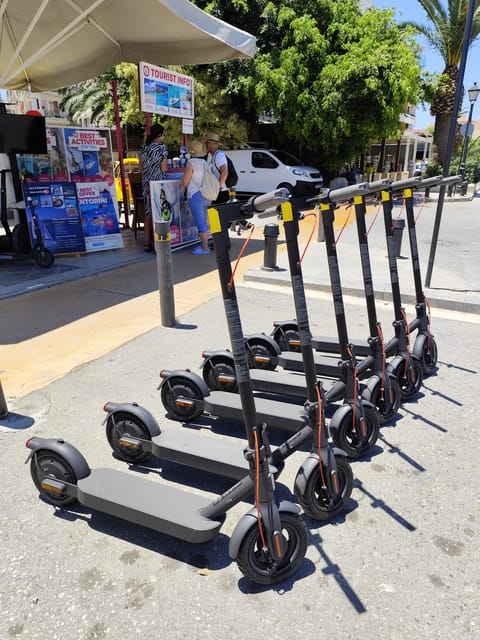 Rethymno: e-Scooter tour on the old and new town - Marina Departures and the Venetian Harbor Meets the Egyptian Lighthouse