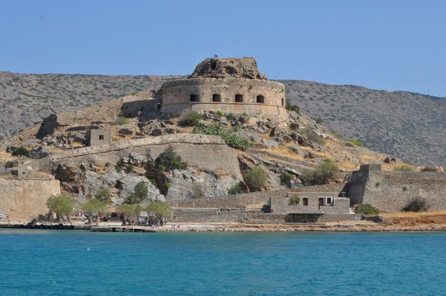 Rethymno: Falassarna Beach Day Trip with Transfer - Loungers, umbrellas, and how to spend your beach money