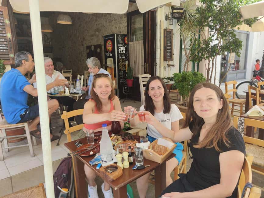 Rethymno:Food Tasting Private Tour at Old Town - The food-shop tasting stops that teach you what to order next