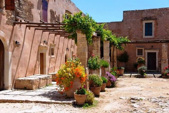 Rethymno Old Town, Arkadi, Eleutherna, Margarites | Private - Ancient Eleutherna by road, plus the museum option that may close Tuesdays