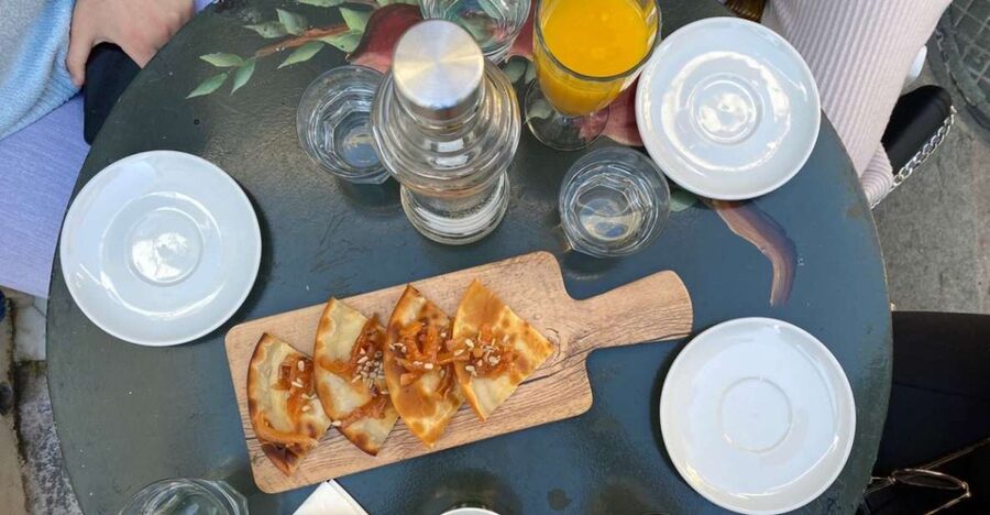 Rethymno: Old Town Walking Tour with Meal - Meeting point in the heart of town: Gerakari 4