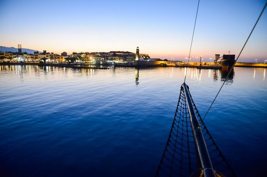 Rethymno: Sunset Cruise on a Wooden Pirate Boat - Sunset Viewing Tips: Jacket, Camera Setup, and Timing