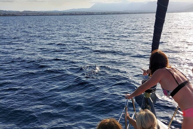 Sailing day to Dia island - The 1-Hour Crossing: This Is When the Day Starts to Feel Right