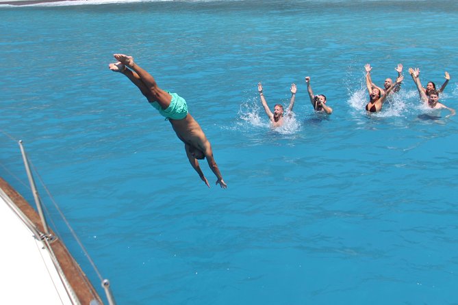 Sailing trip to the Top Coasts of Crete, Daily/Multi-day - Sfakia departure and the basic rhythm of your day (about 7 hours)