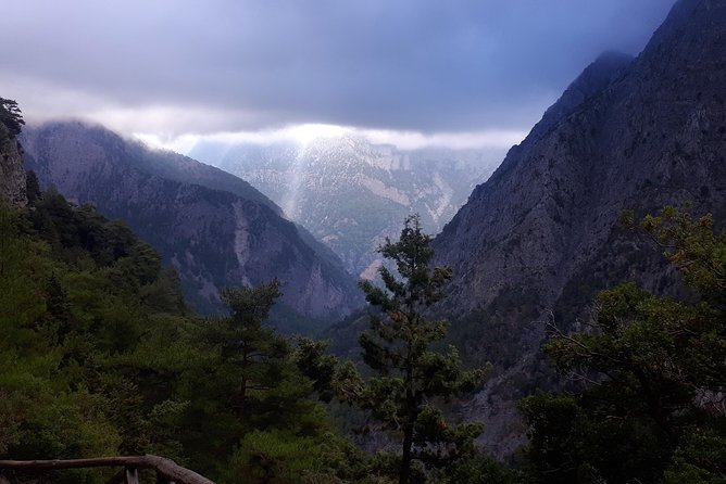 SAMARIA GORGE adventure by local guide. - Samaria Gorge in one long day: what 14 hours really means