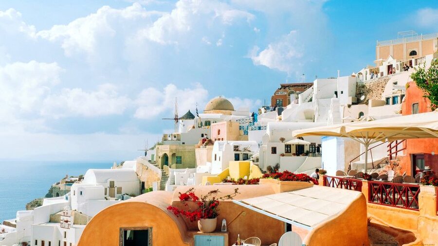 Santorini Guided Day Trip From Crete with Ferry Tickets - The most important part: how this day stays controlled