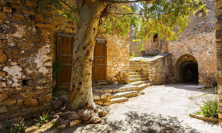Spinalonga & Agios Nikolaos with BBQ - Your Morning Start: Bus, Background, and First Views of Agios Nikolaos