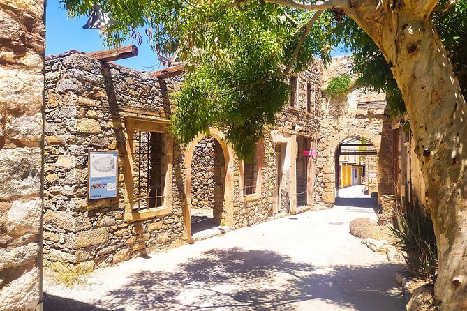 Spinalonga, Elounda, Plaka and Agios Nikolaos - Transportation, comfort, and what you should bring
