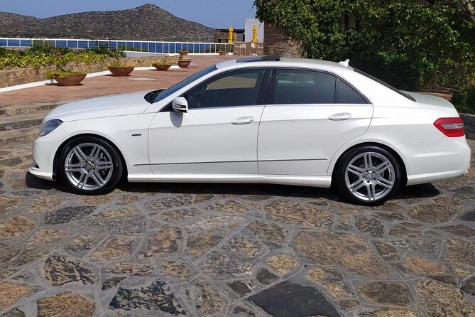 Transfer Heraklion Airport to AGIOS NIKOLAOS area up to 7 - How the ride works: private car or minivan and exact drop-off