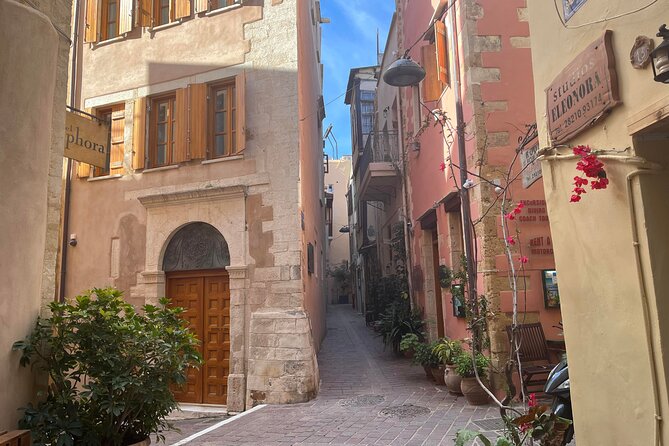 True Love in Chania: Self-Guided Romantic Puzzle Walk - Walk the Route in Order, Splantzia to Tsouderon
