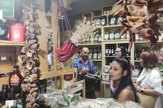 Walking “Food tasting tour” in the town of Chania - Quick hits before you taste Chania
