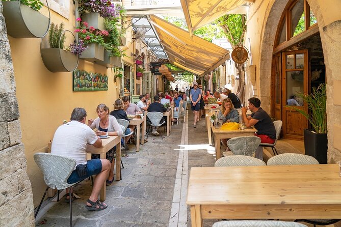 Walking tour around the corners of the archeological city of Rethymno - Stop 3: Neratze Mosque, where Venetian church life became monastery life, then mosque life